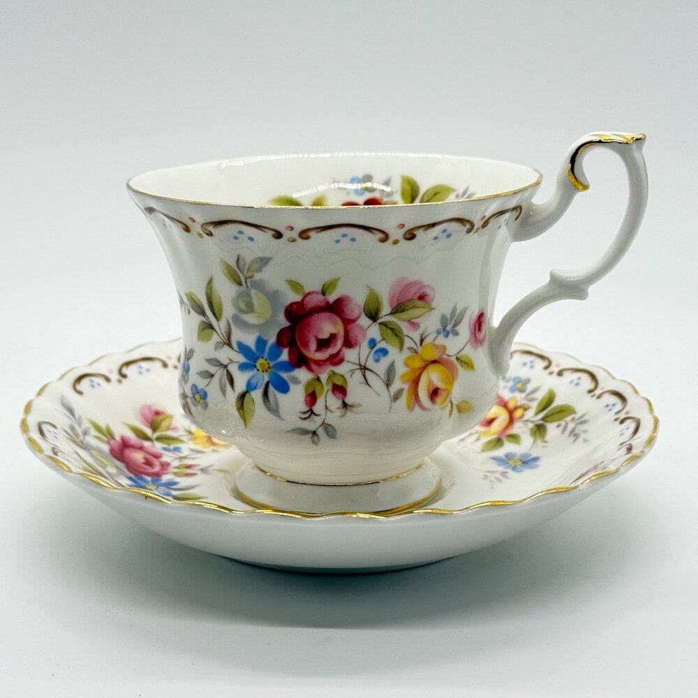 Royal Albert Jubilee Rose Vintage Teacup and Saucer - Picture 3 of 12
